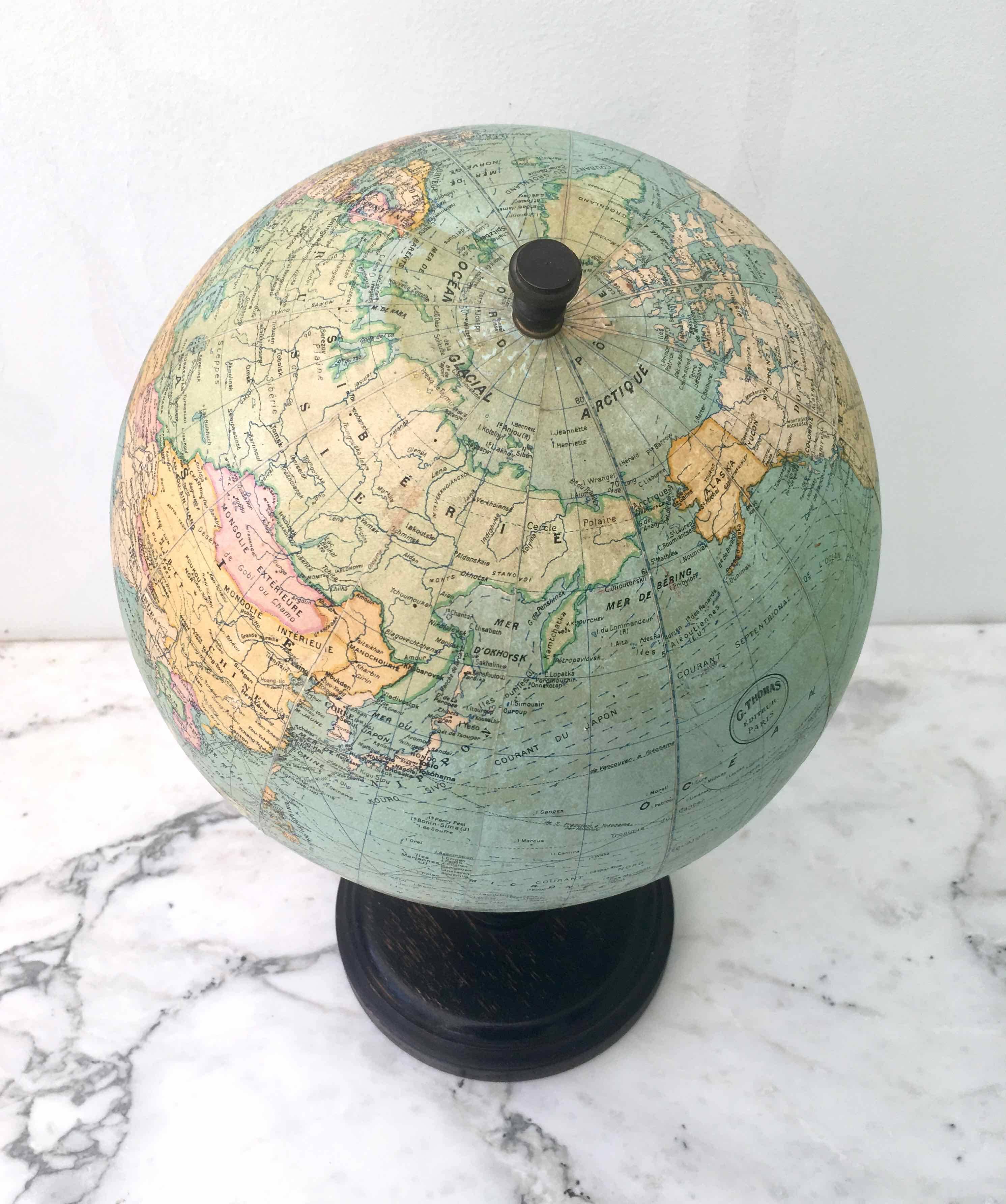 World globe G. Thomas 1930-1940
