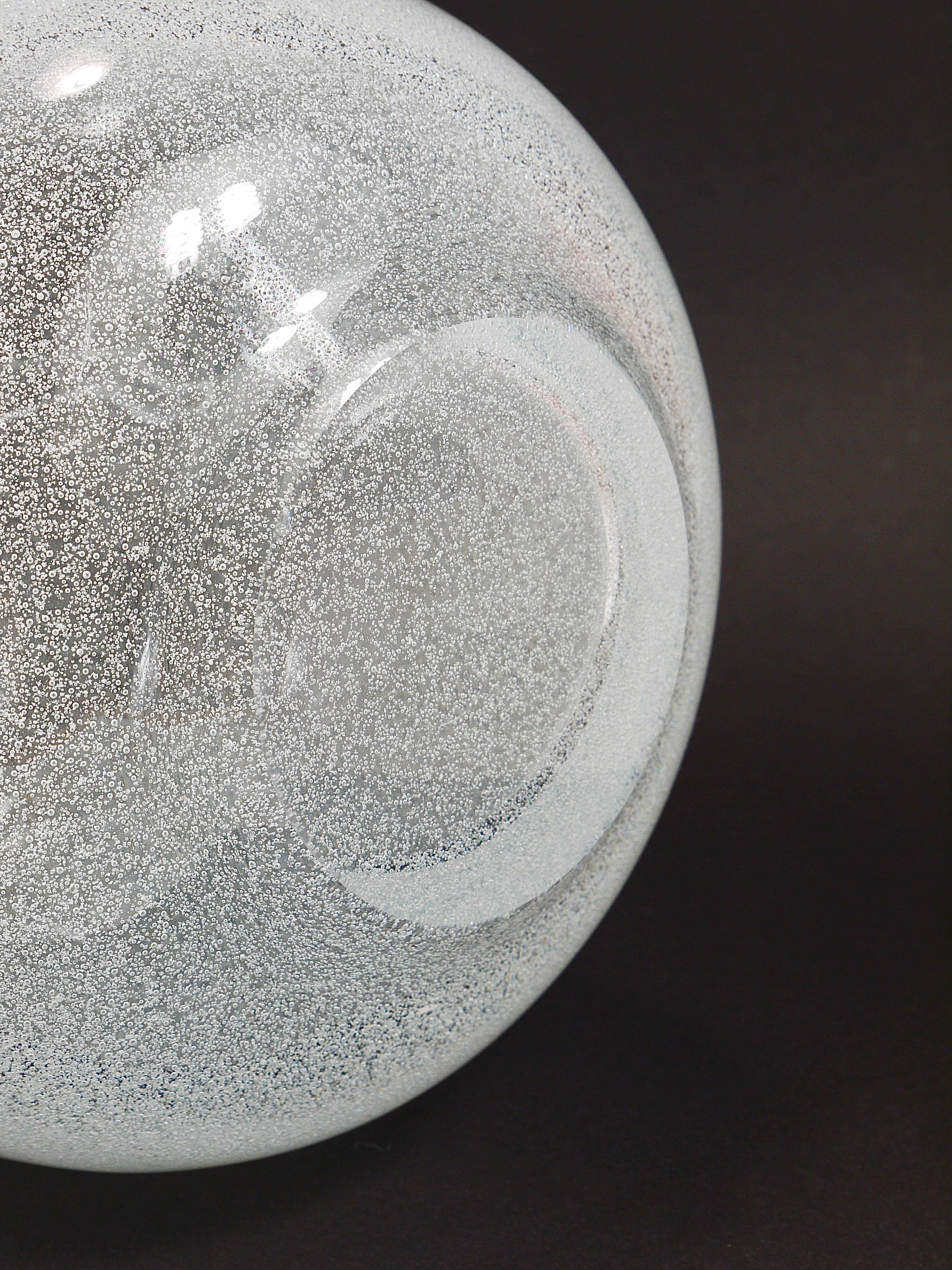 Seguso Vetri d’Arte Pulegoso vase with bubbles and handles, Murano, Italy 1950s