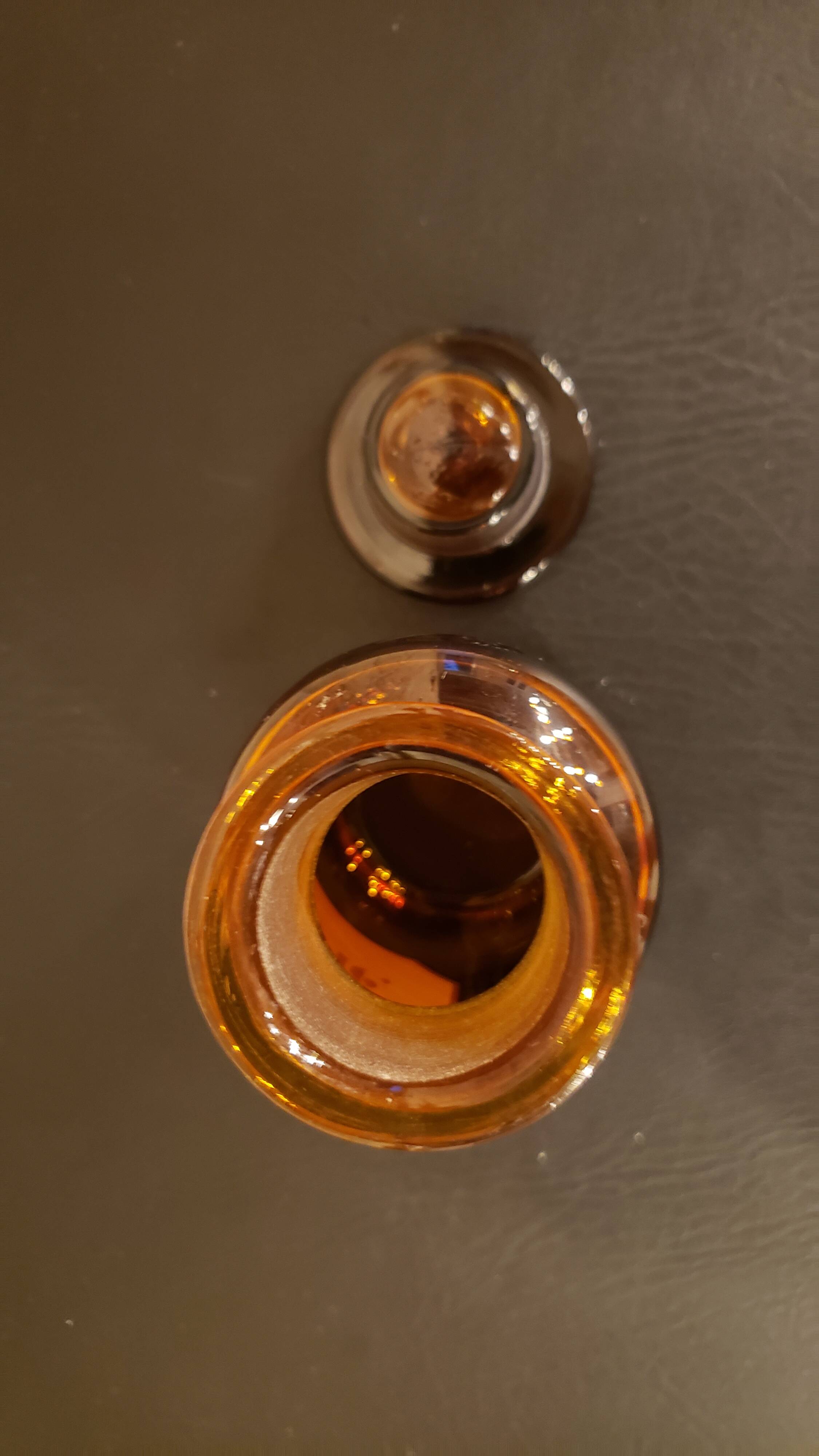 Amber apothecary bottle Bism.subnitric.