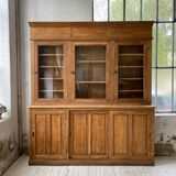 Oak showcase bookcase