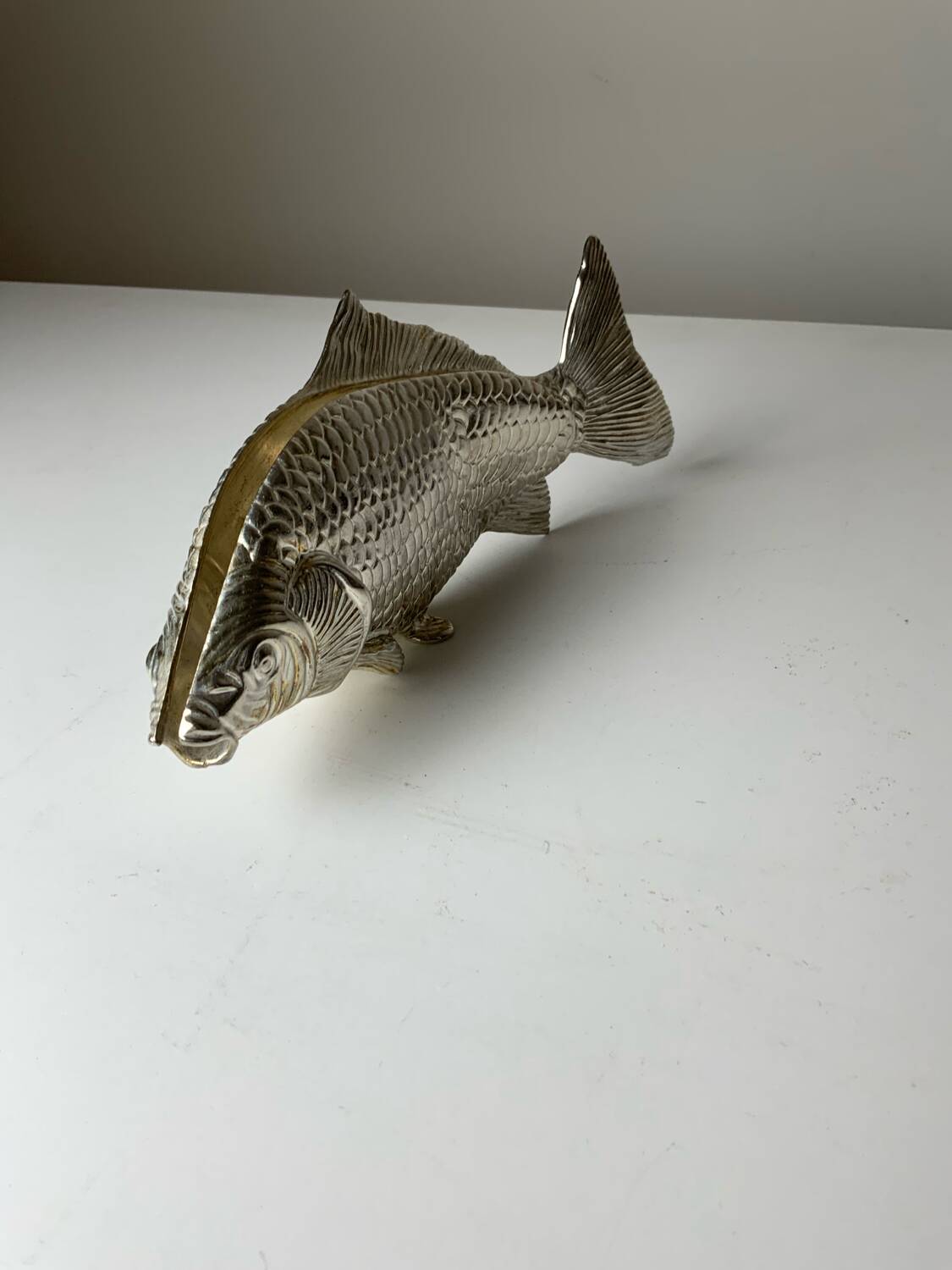 Fish napkin holder