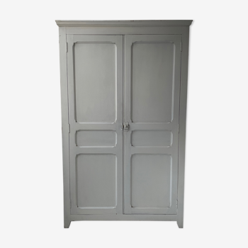 White cutter cabinet