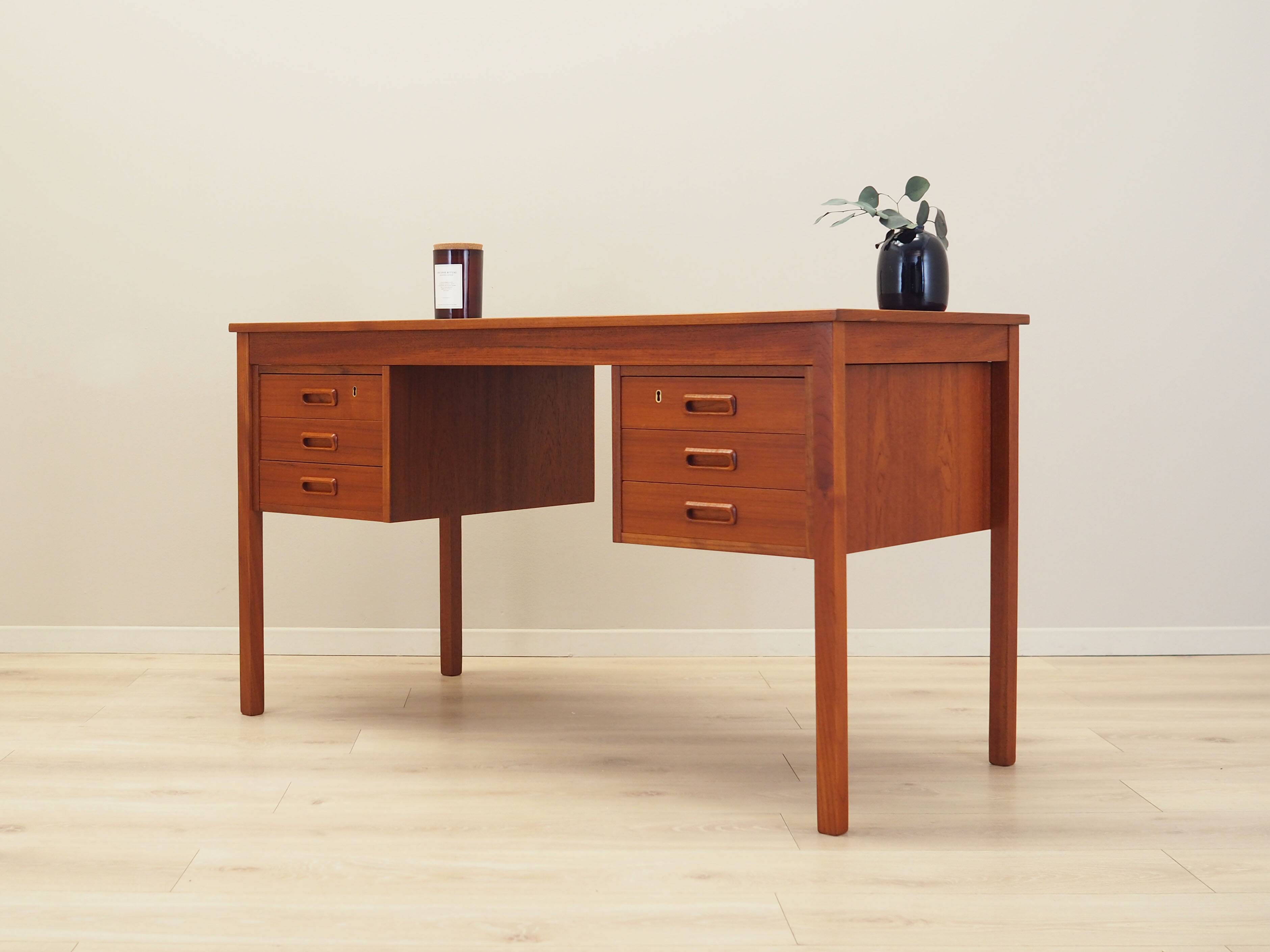 Teak desk, Danish design, 1970s, production: Denmark