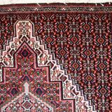 Tapis Nain Vintage du Moyen-Orient, Années 1970, Élégance et Raffinement