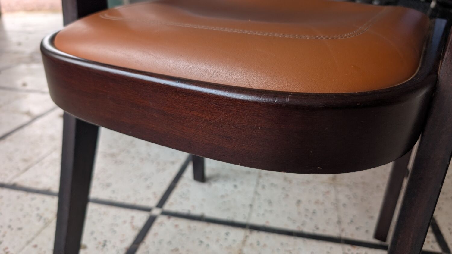 Baumann gondola chairs