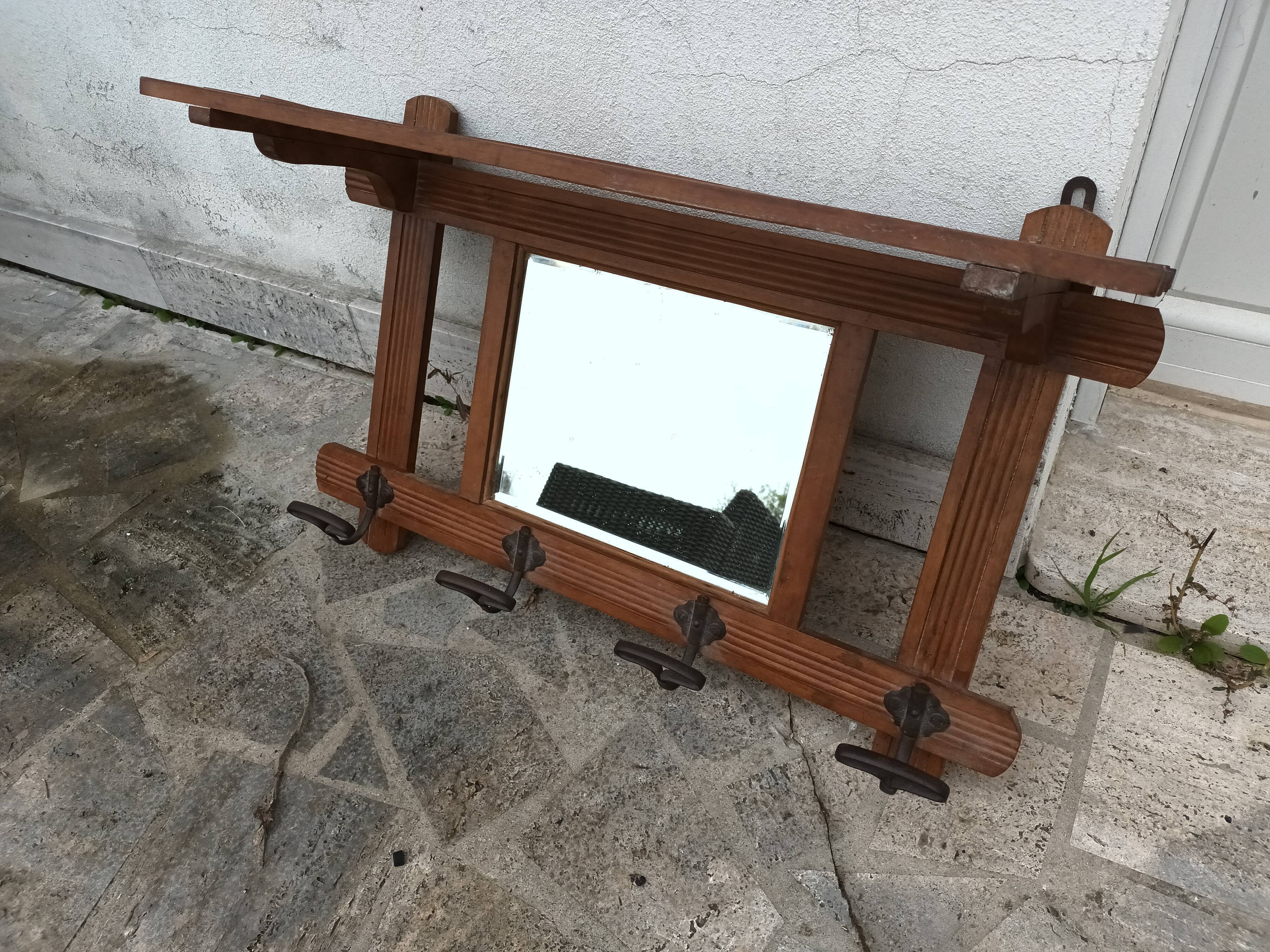 Wall coat rack with mirror