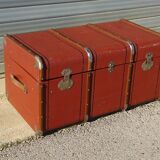 Ancienne malle cabine