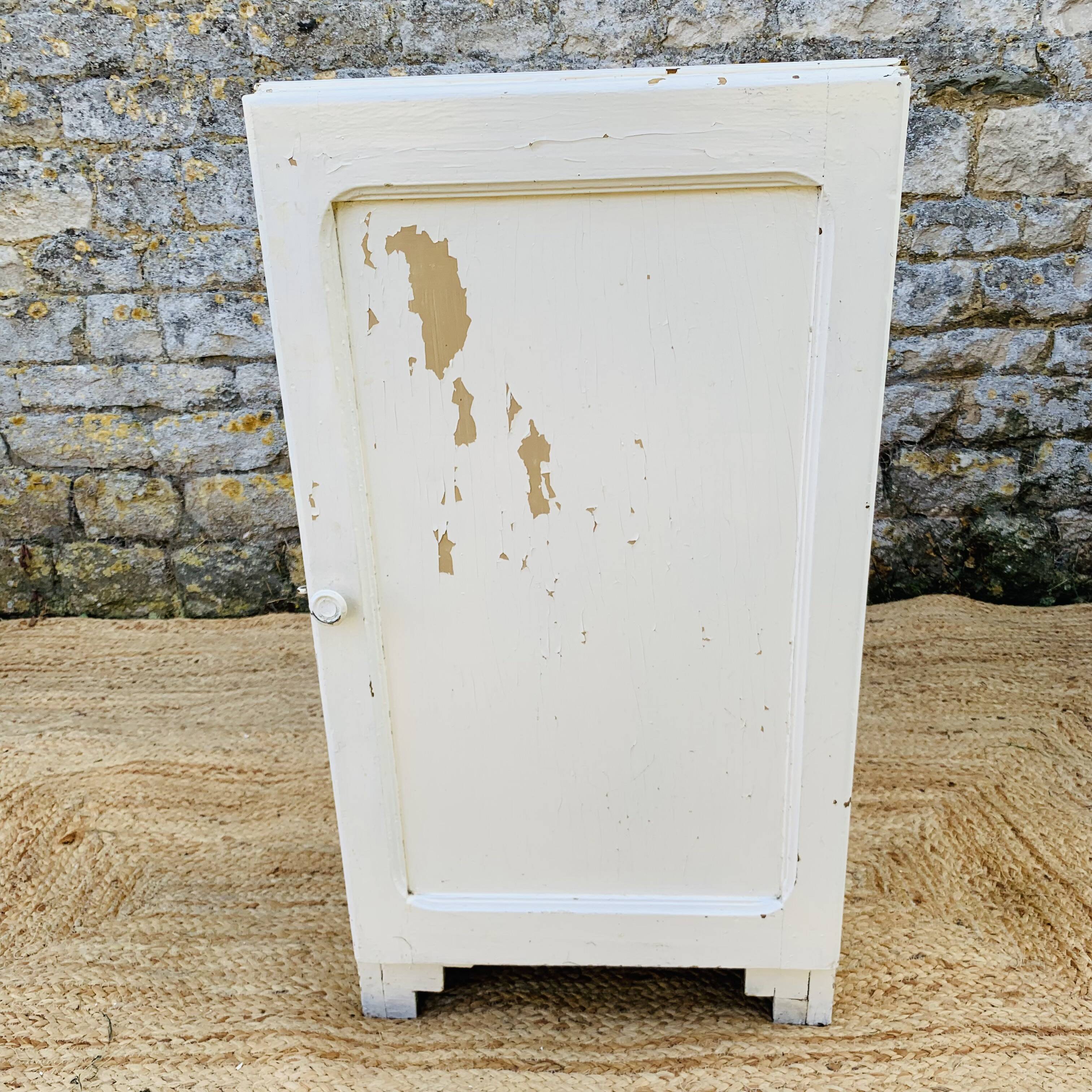 Small white Parisian piece of furniture
