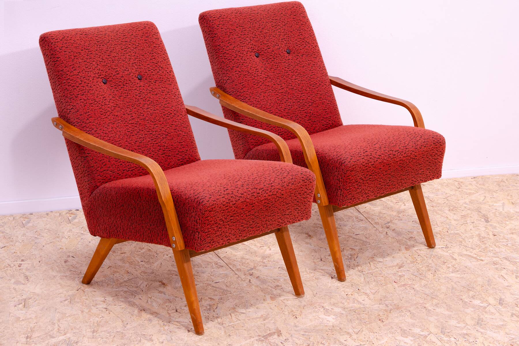 Paire de fauteuils vintage de Jaroslav Šmídek pour Cesky nabytek, 1960
