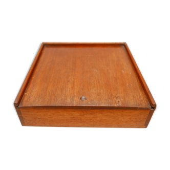 Box wood old