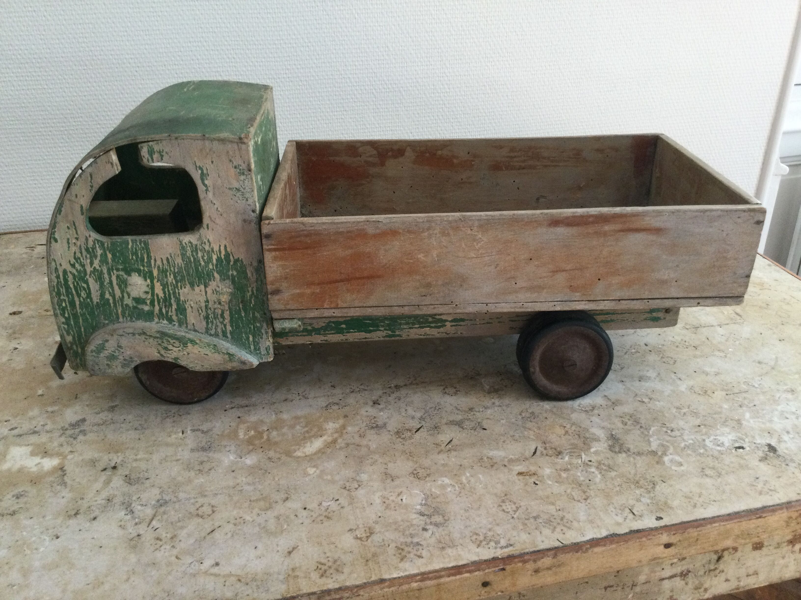 Old wooden dump truck