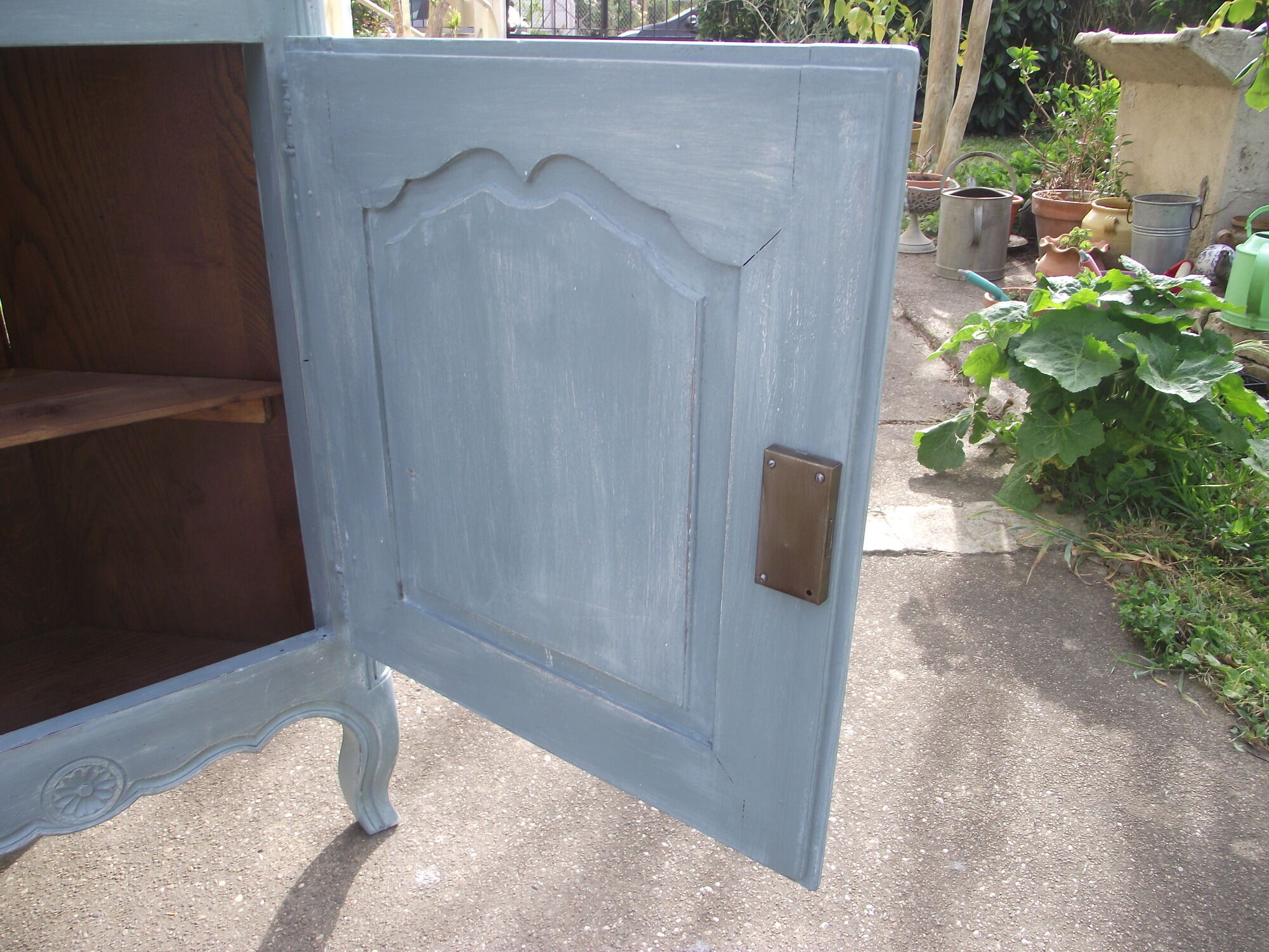 Louis xv style notch in solid oak patinated blue grey