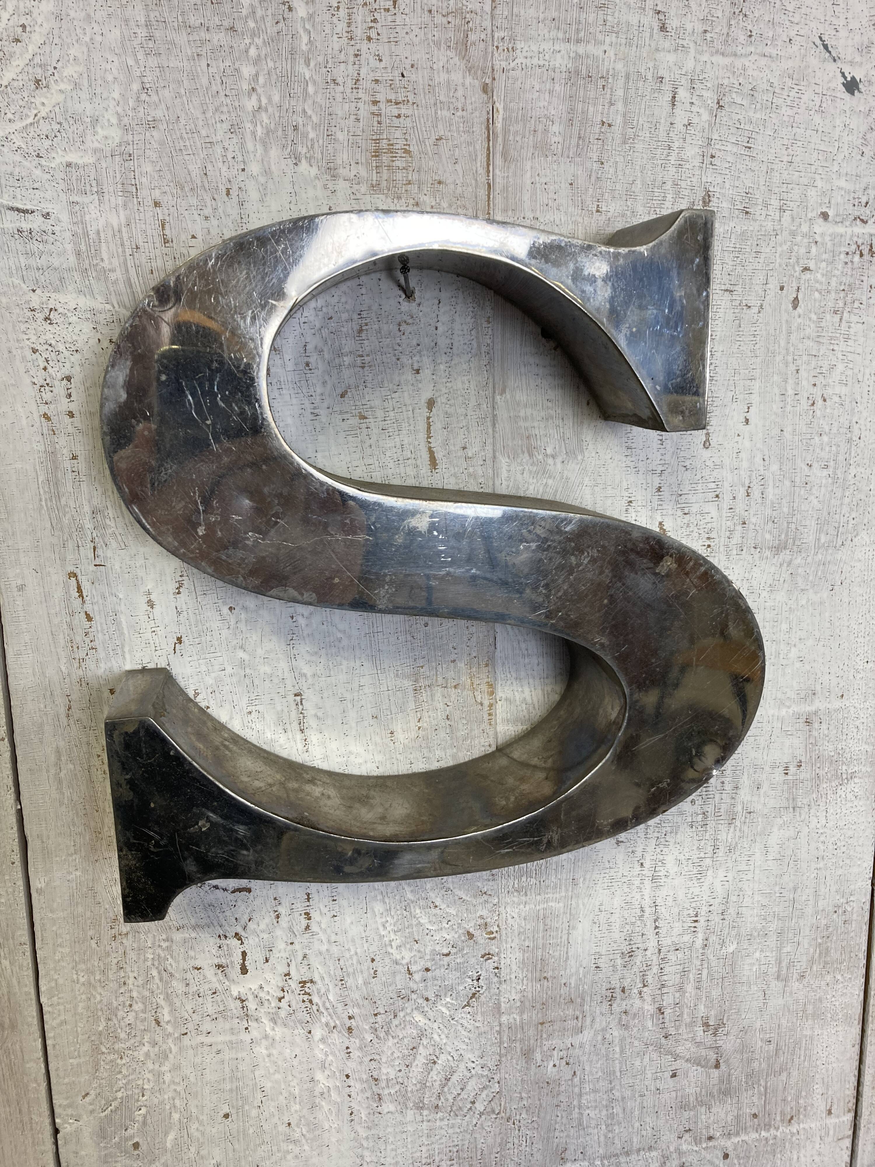 Vintage sign letter