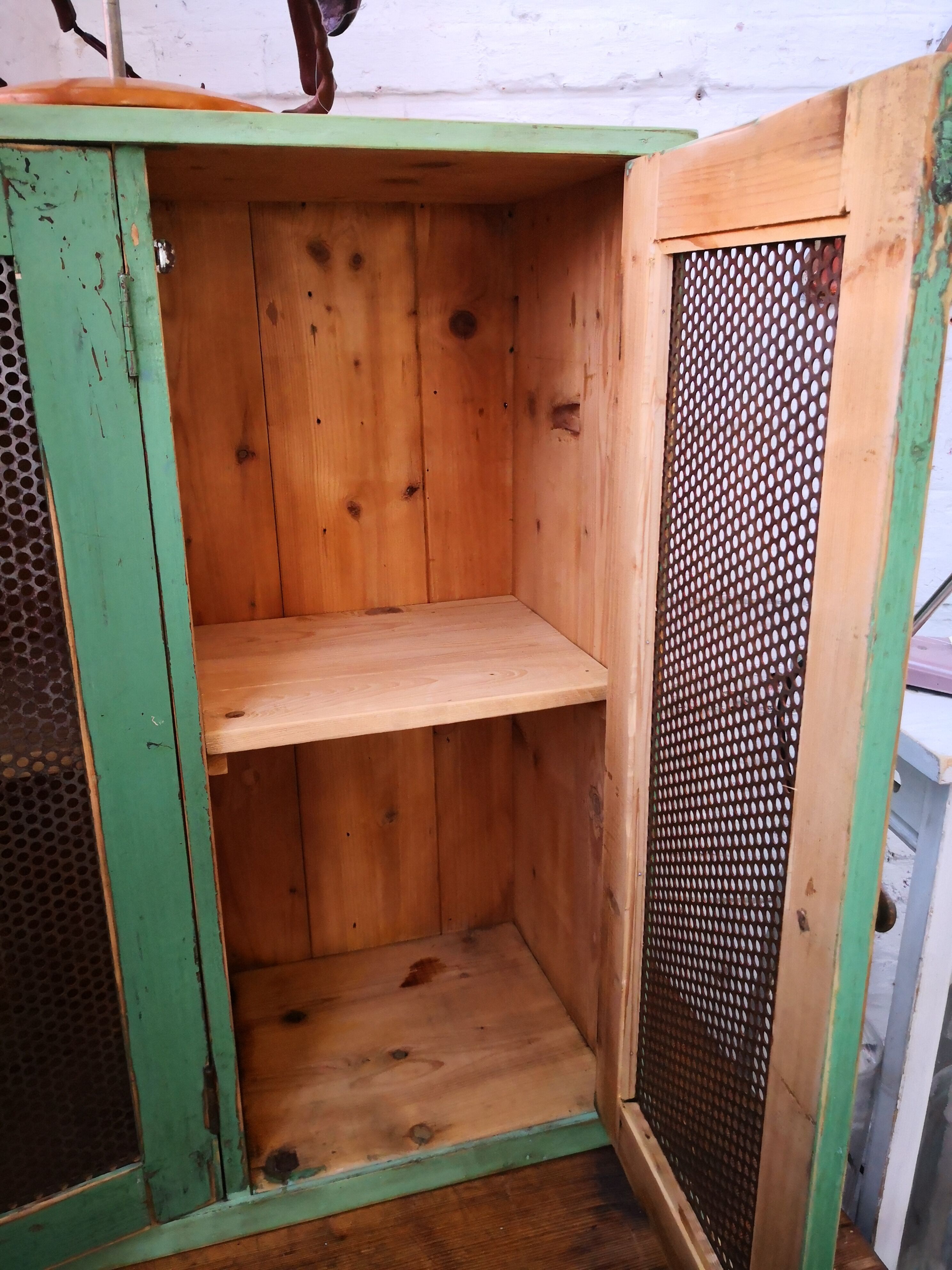 Garde manger en bois années 60