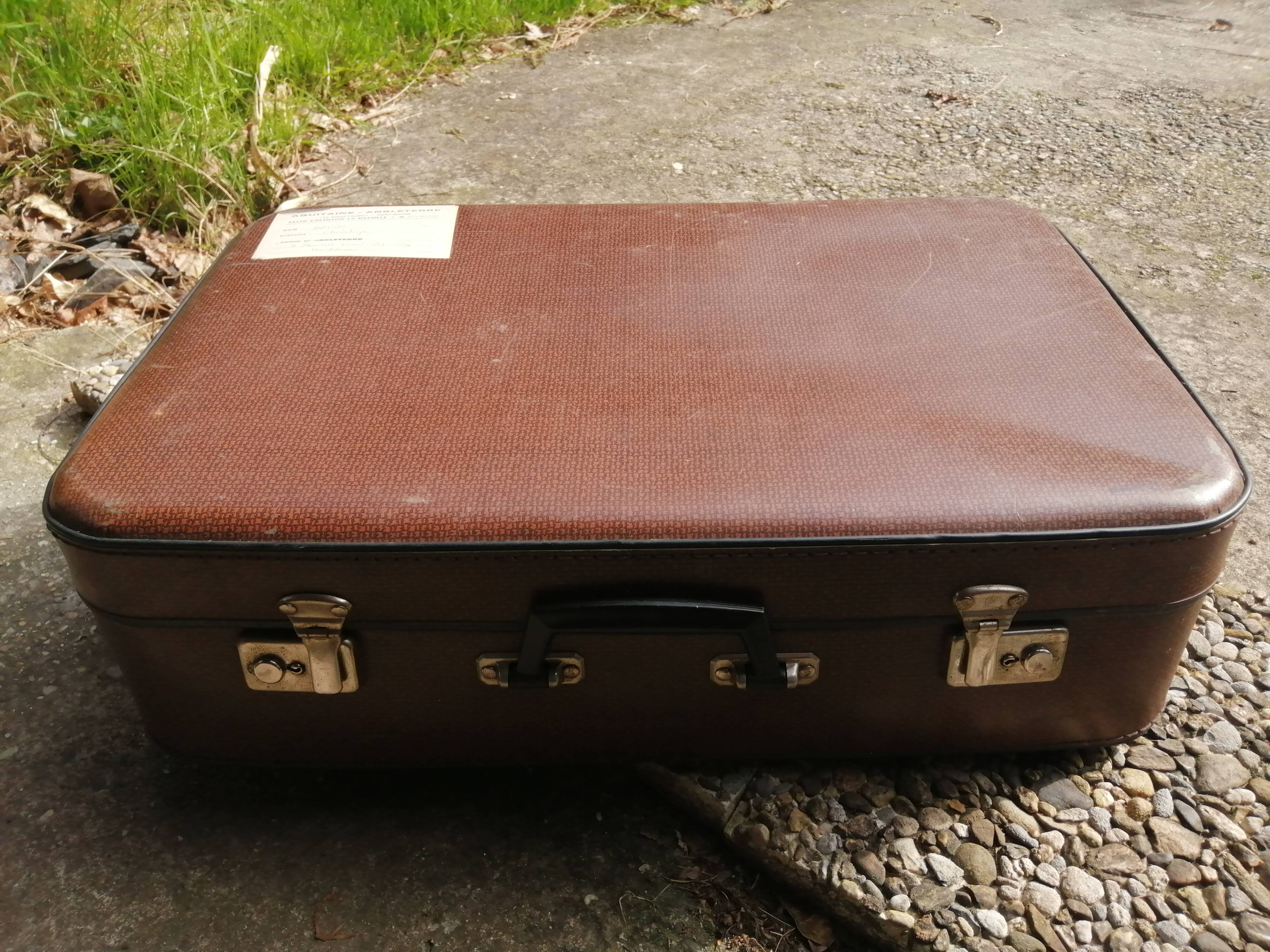 Lot 3 valises vintage en cuir