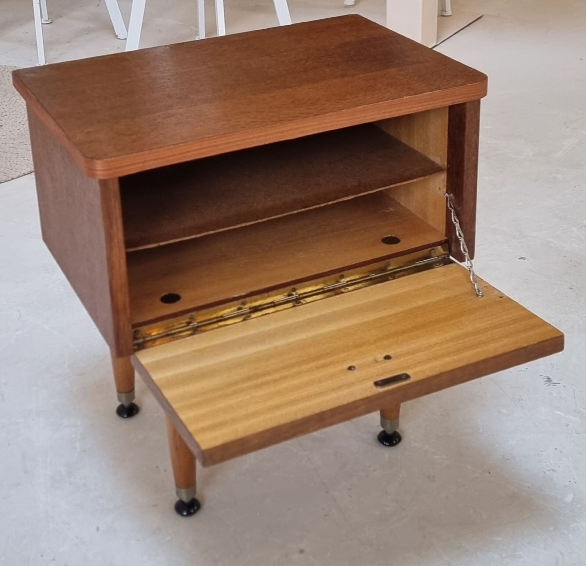 Armoire du milieu du siècle