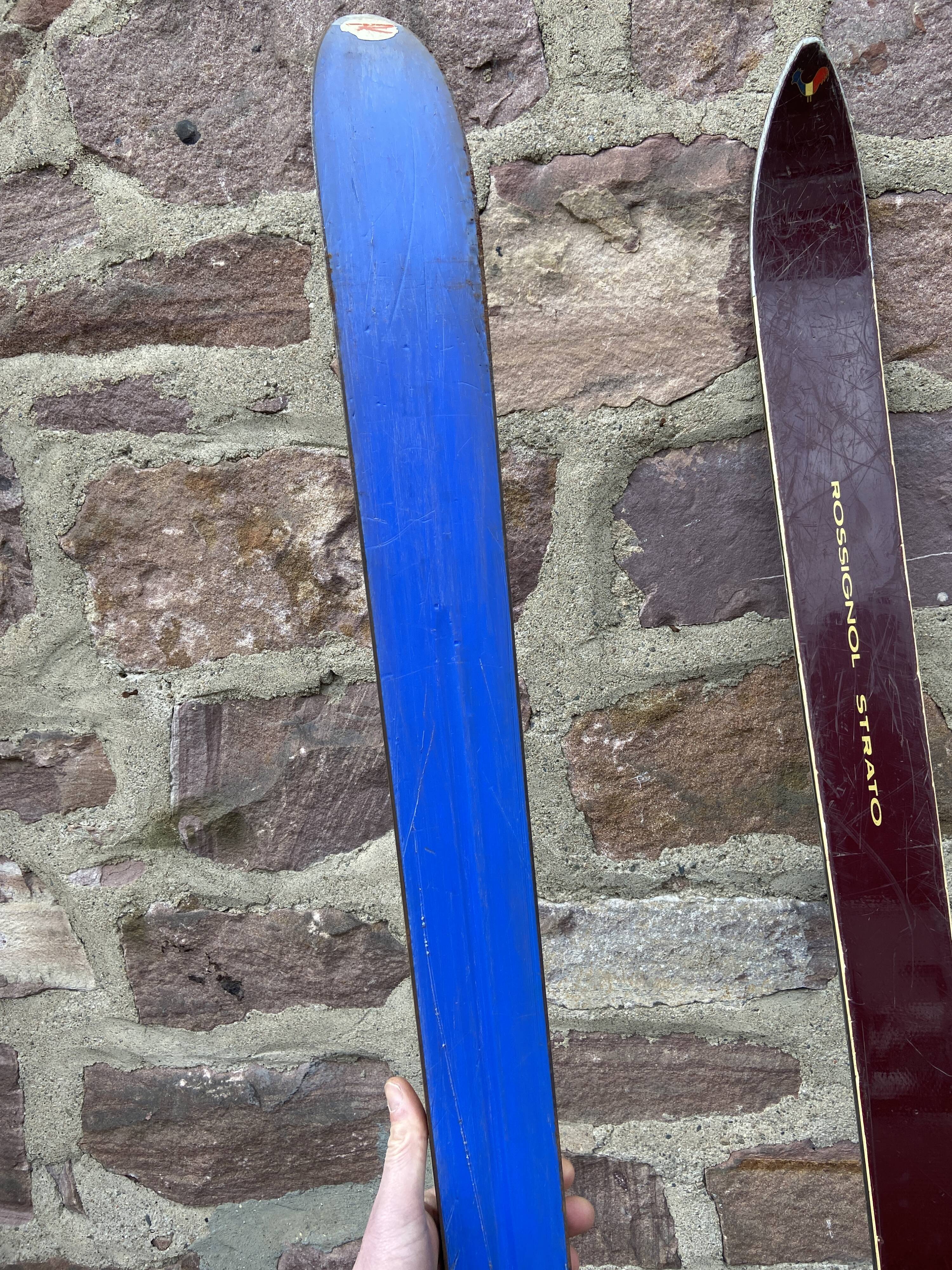 Paire de skis 1960 vintage rossignol