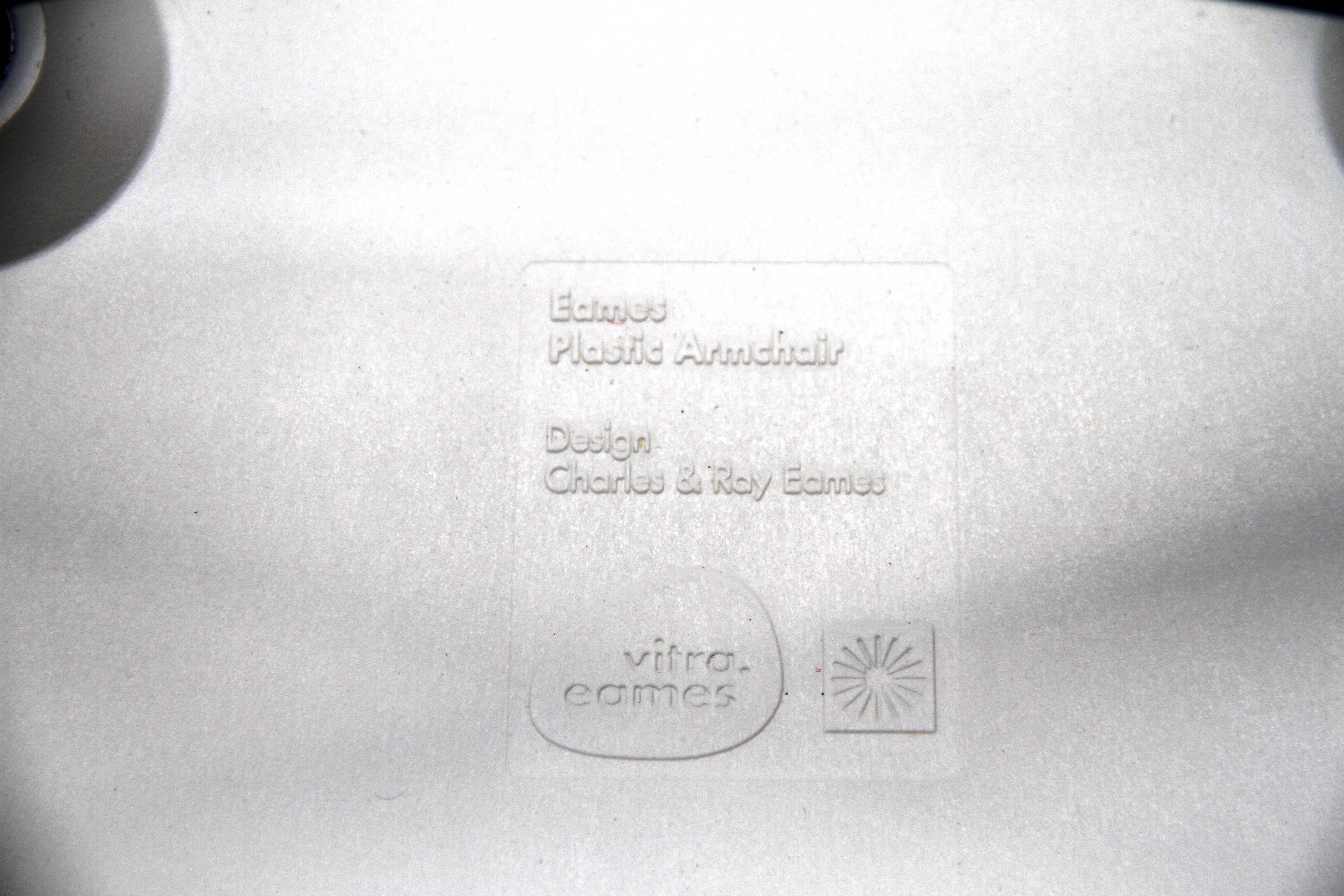 Pair of Arm Chair LAR armchairs, Charles & Ray Eames