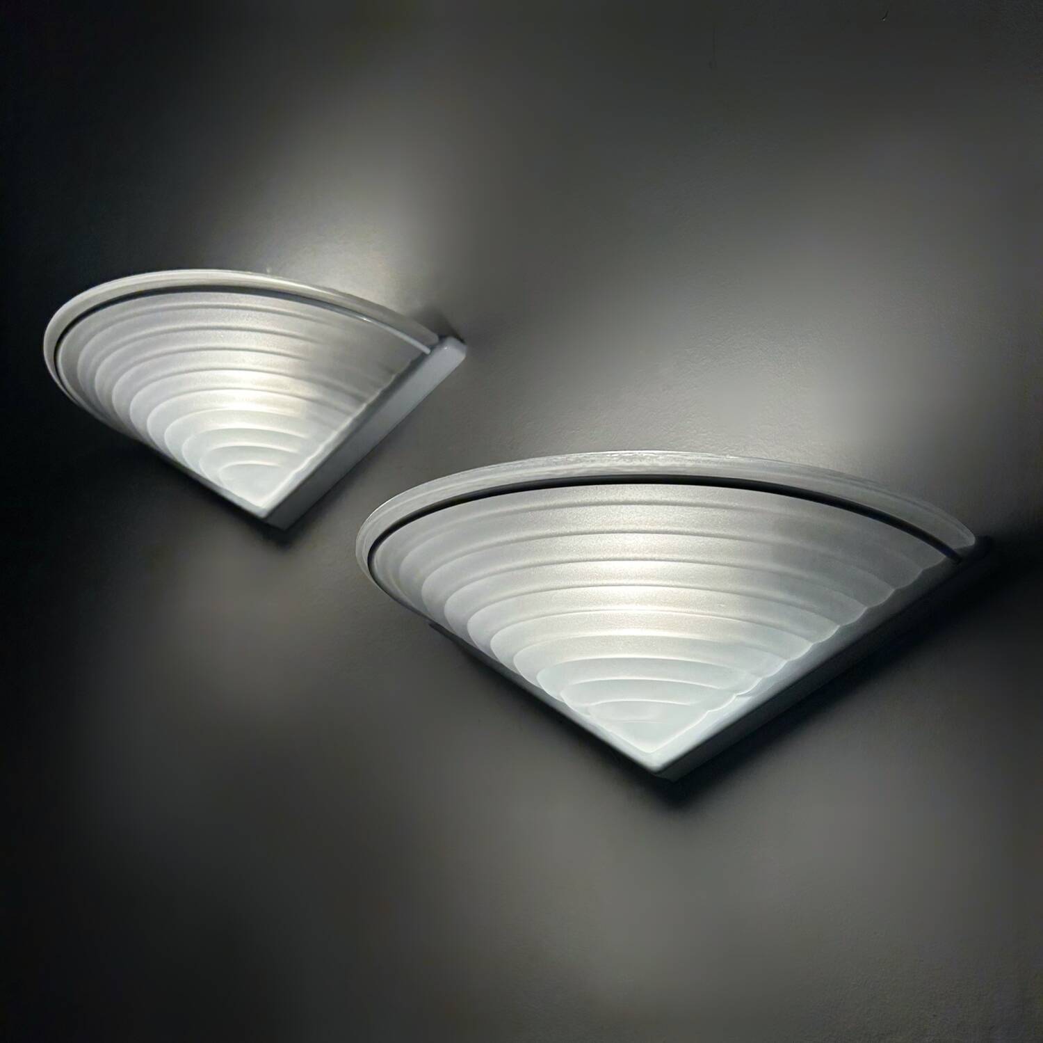 Italian design wall lights from the 80s