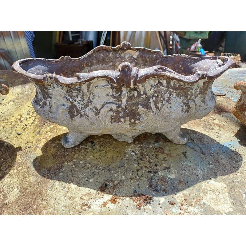 3 cast iron planters from 1900 from Charleville-Mézières, rockery style