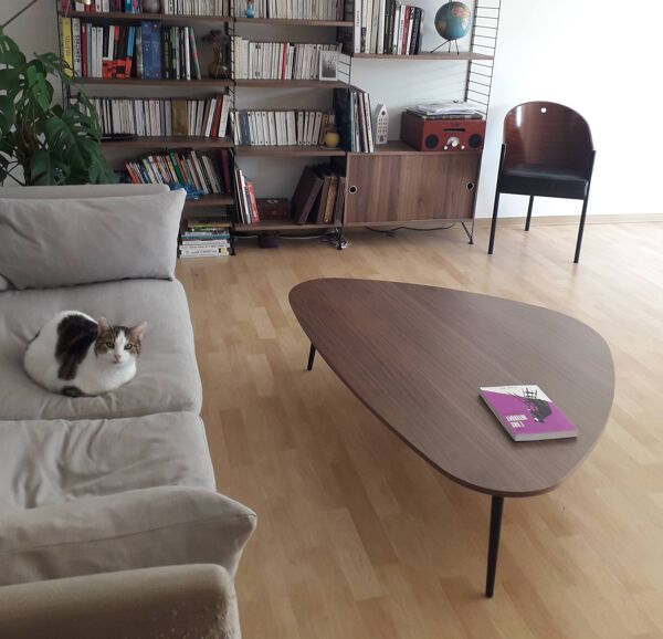 Table basse en noyer Coédition design scandinave