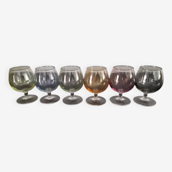 6 anciens verres à liqueur colorés vintage