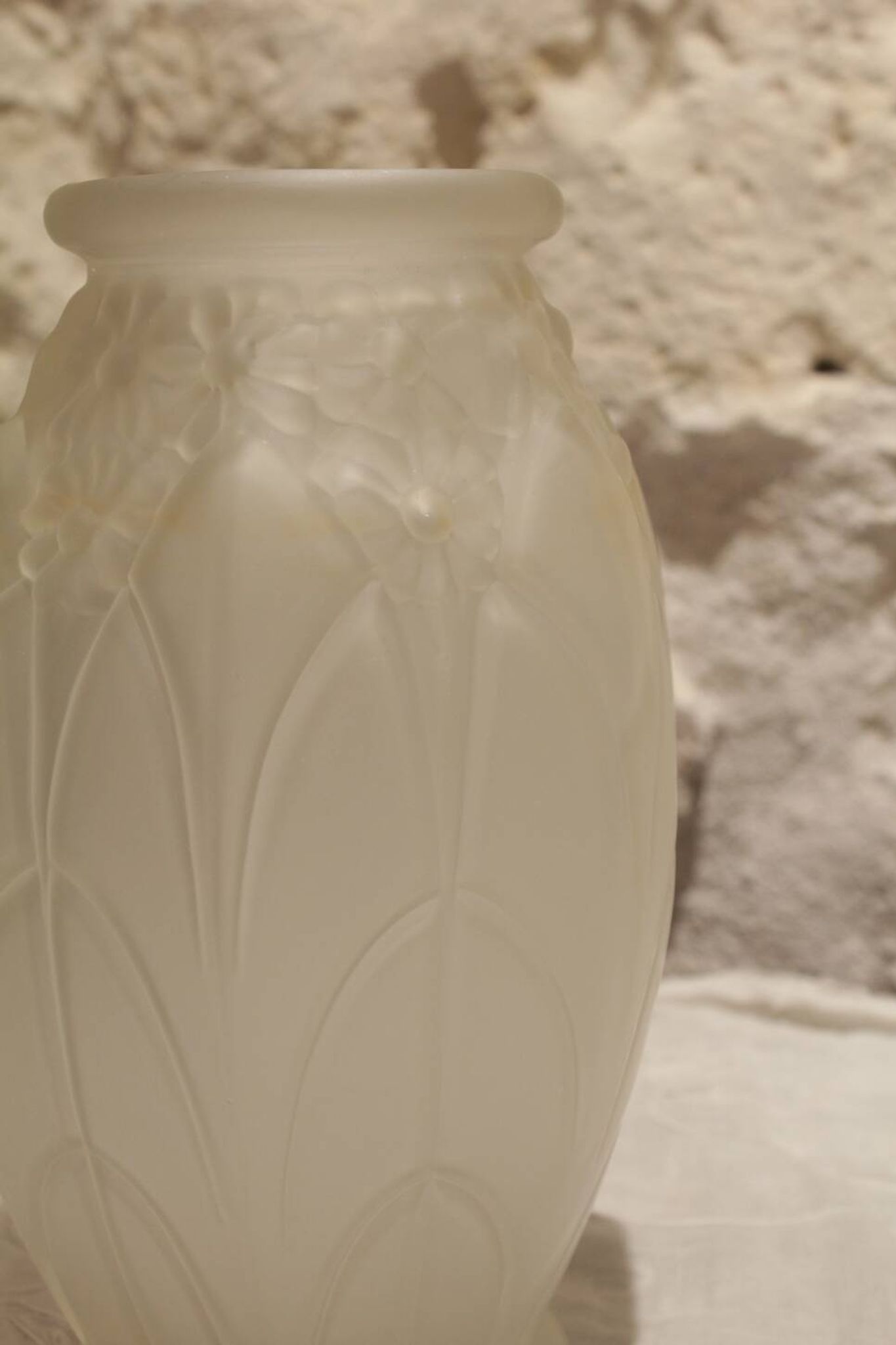 Art Deco molded and satin-finished glass vase, circa 1930