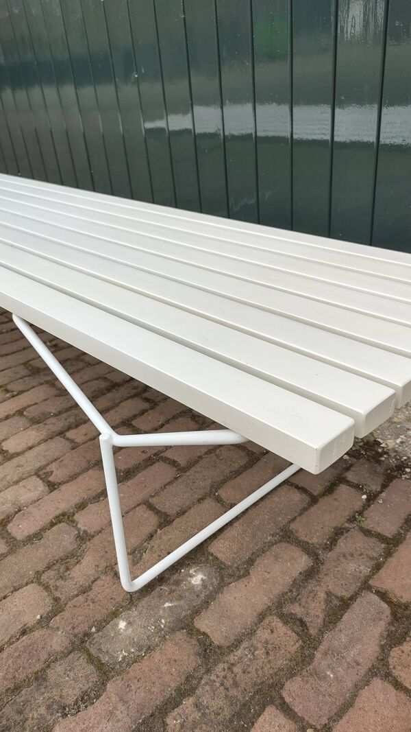 Banc design Harry Bertoia Knoll International.