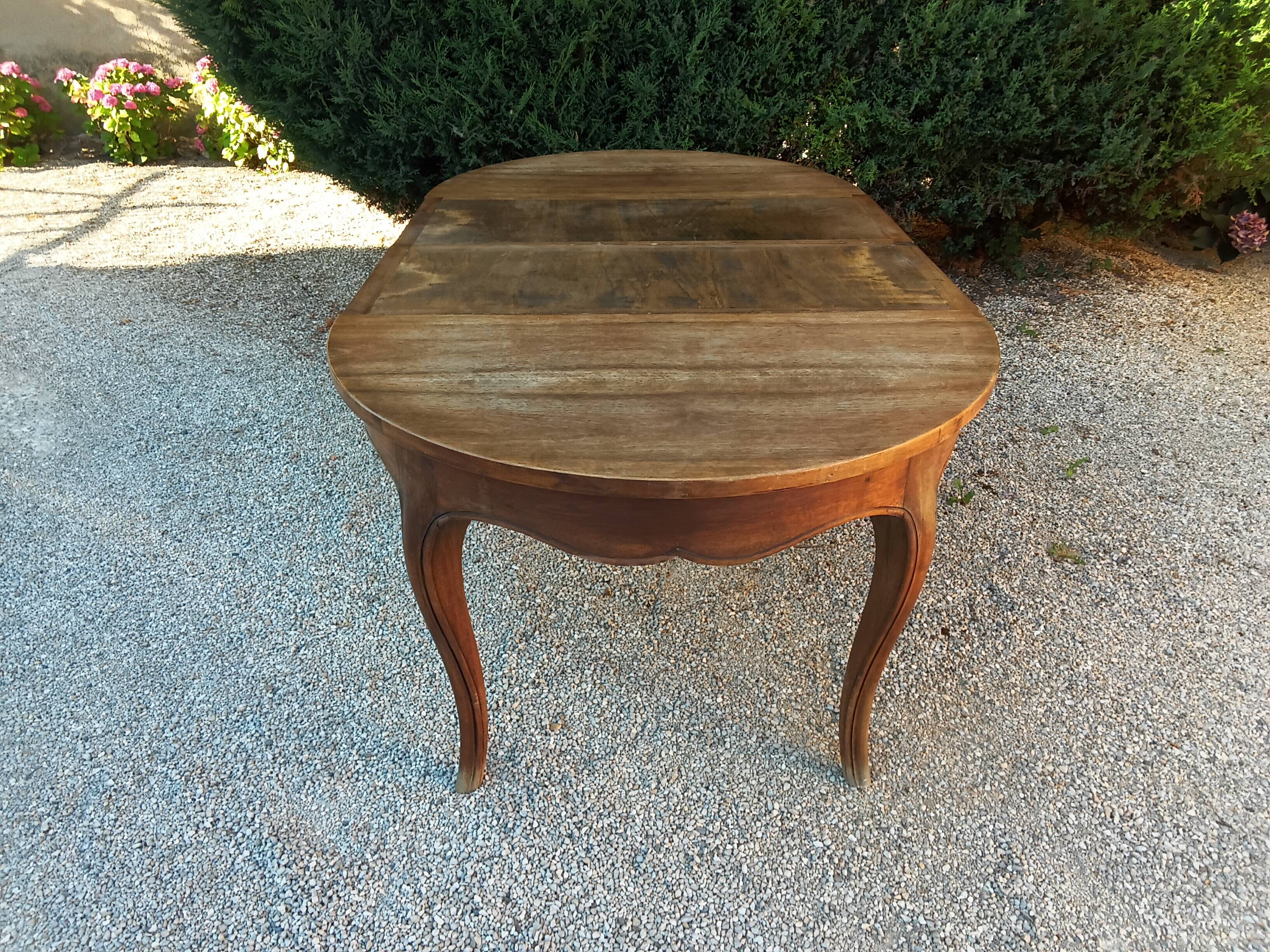 Round table + two extensions