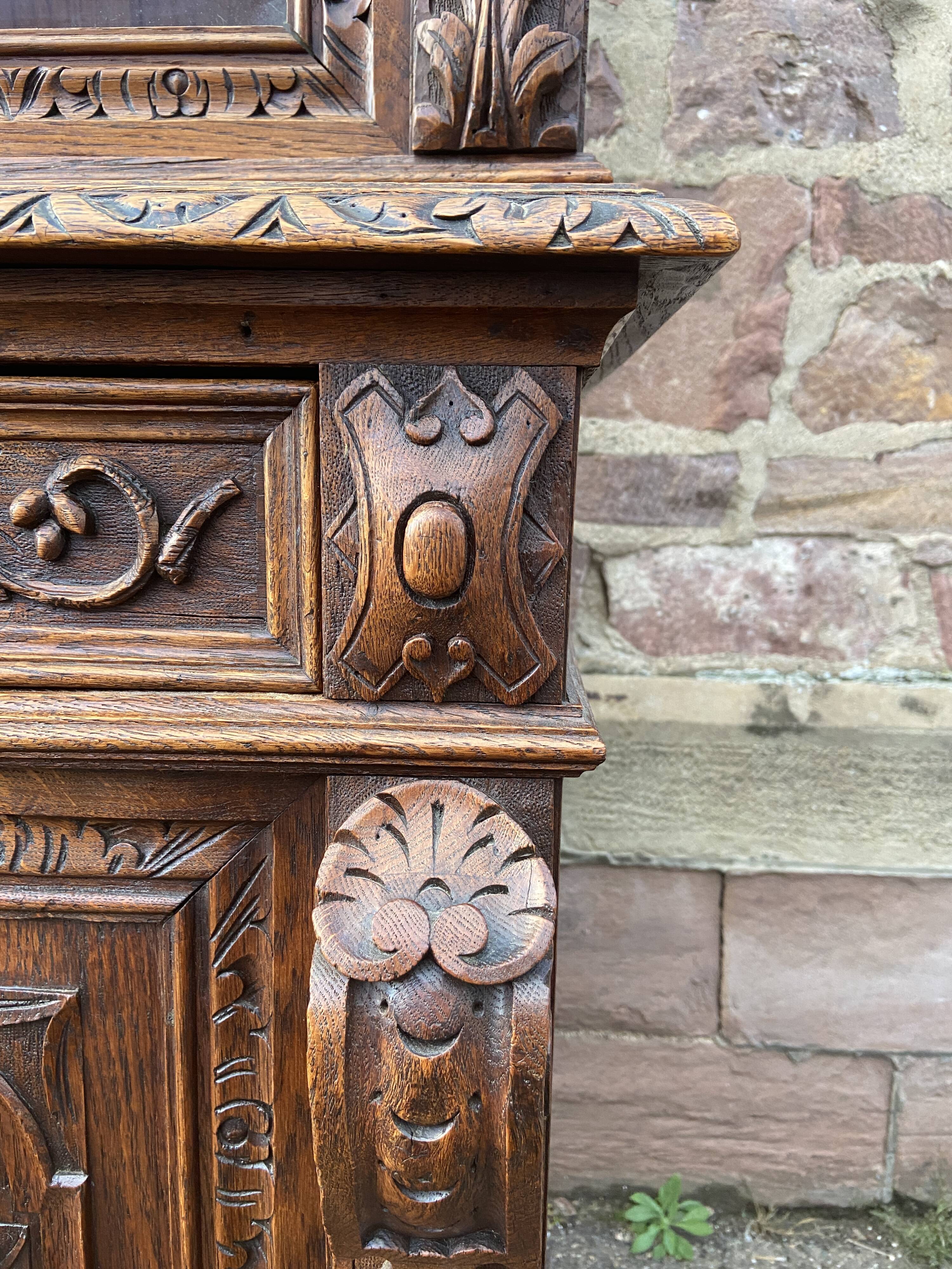 Hunting buffet style Louis XIII Renaissance XXth