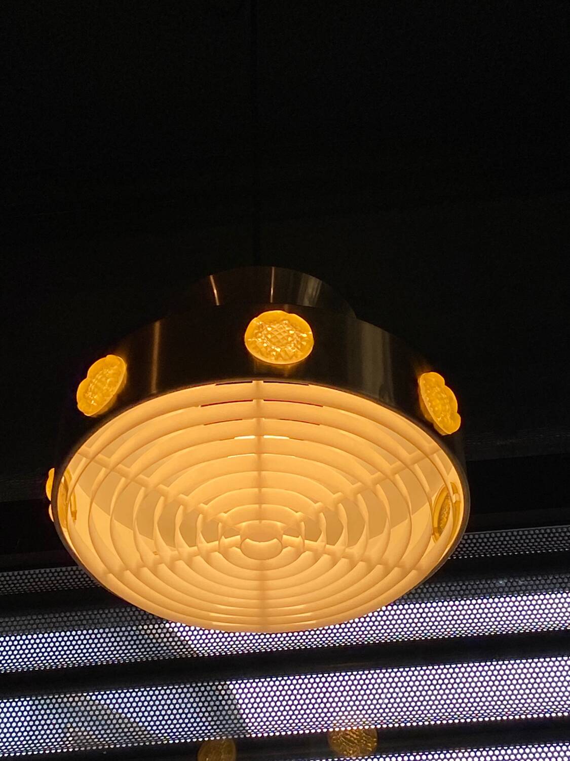Suspension Vitrika 60’