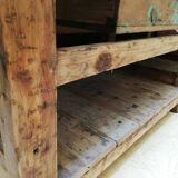 Ancien établi vintage de menuisier en bois, déco industrielle