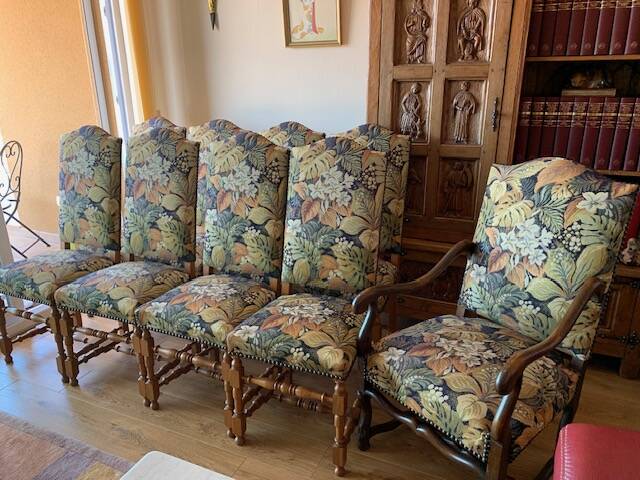 8 chairs and 1 Louis XIII style armchair handmade.
