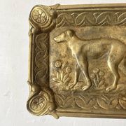 Cendrier, vide poche en laiton doré décor chien