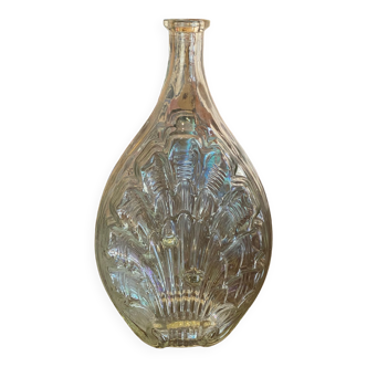 Bouteille coquillage en verre moulé