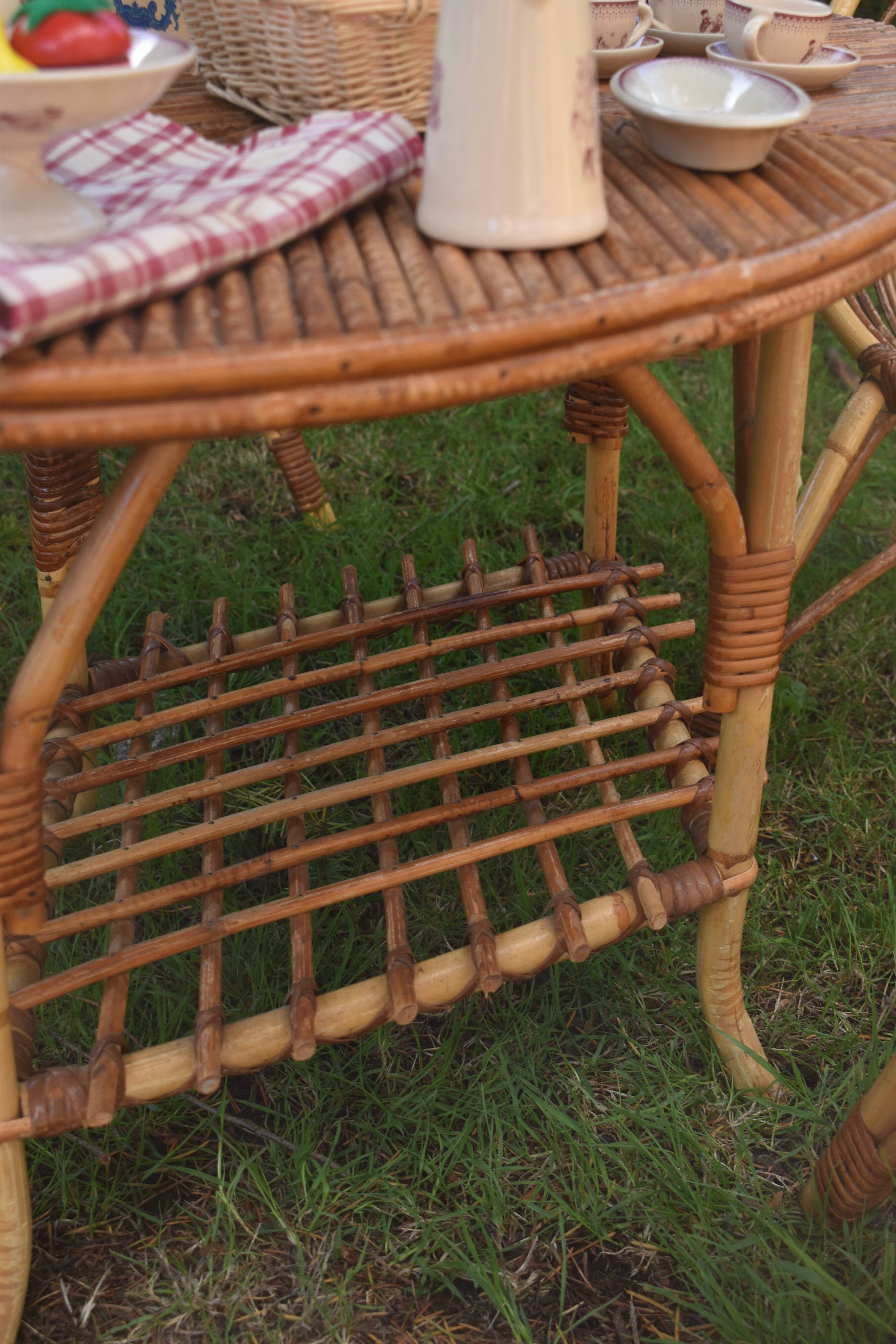Vintage rattan living room for children 70s