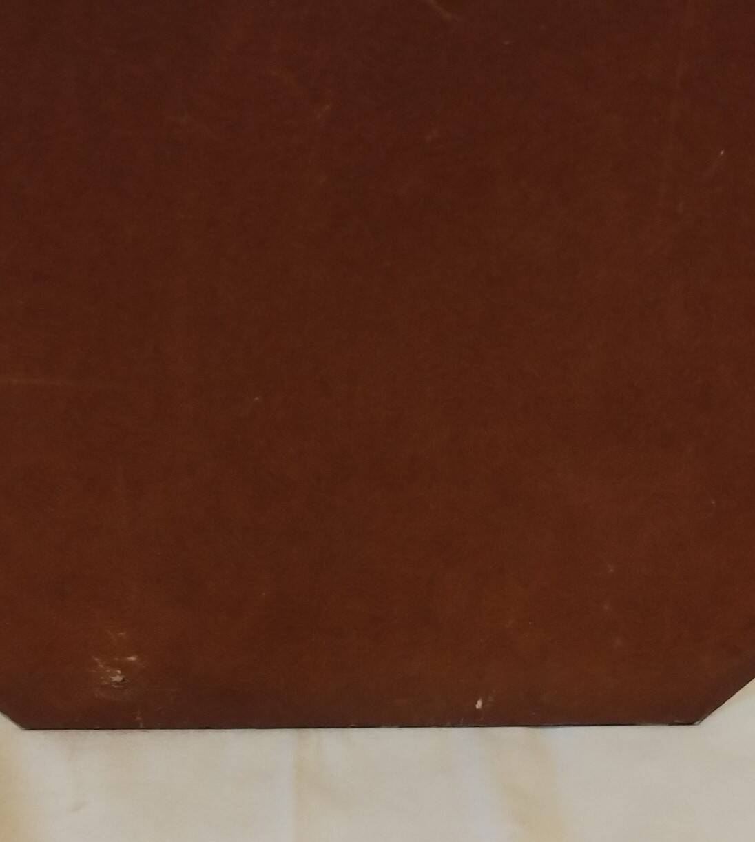 Miroir octogonal gravé et ciselé