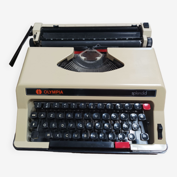 Olympia Splendid vintage 70s typewriter