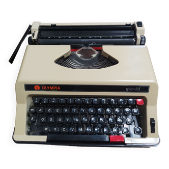 Olympia Splendid vintage 70s typewriter