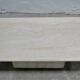 Table basse vintage en travertin
