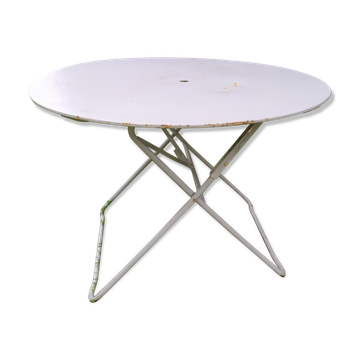 Table de jardin en fer