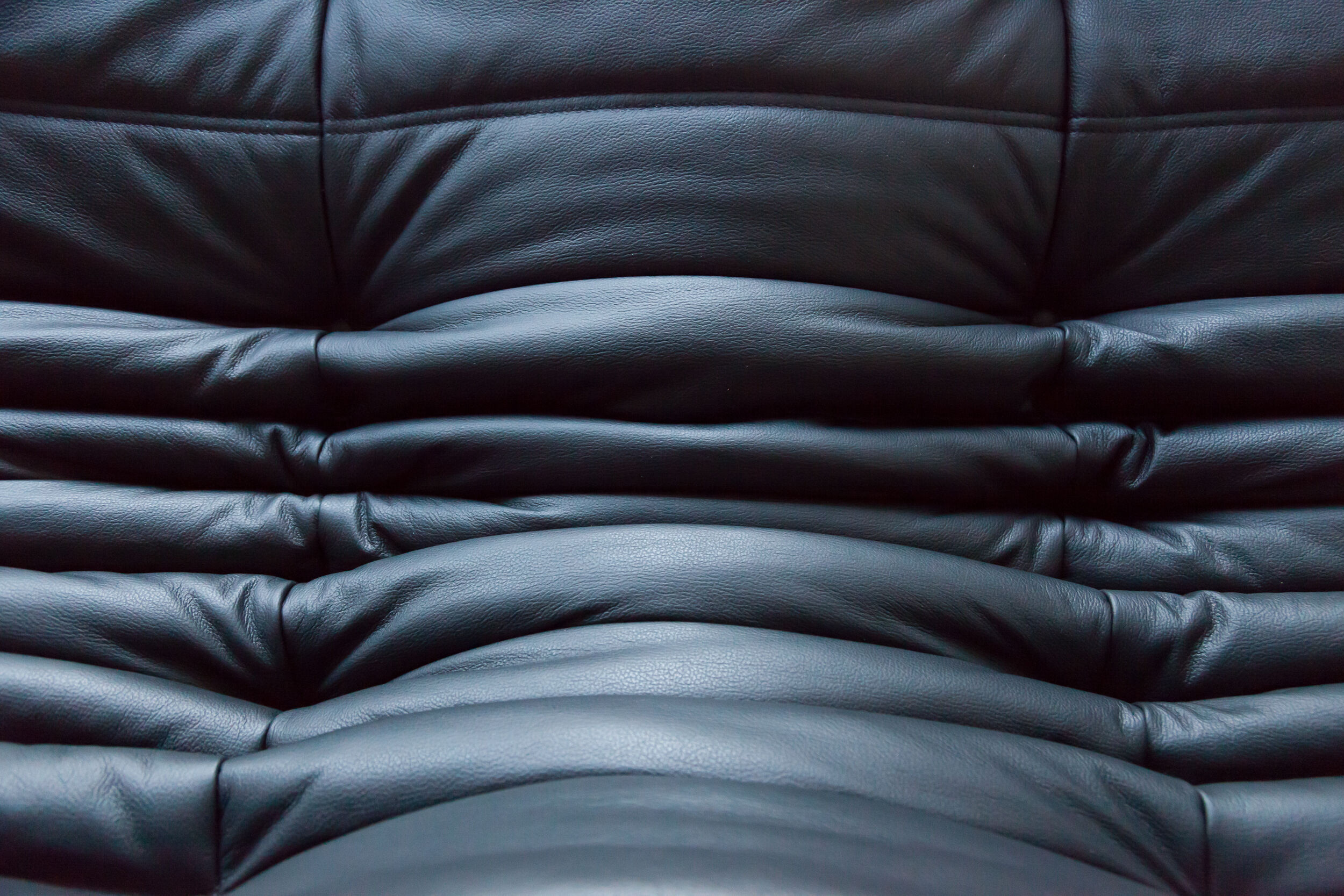 Set Togo leather black model designed by Michel Ducaroy 1973