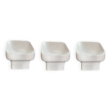 Mid-century fiberglass chairs by Douglas Deeds