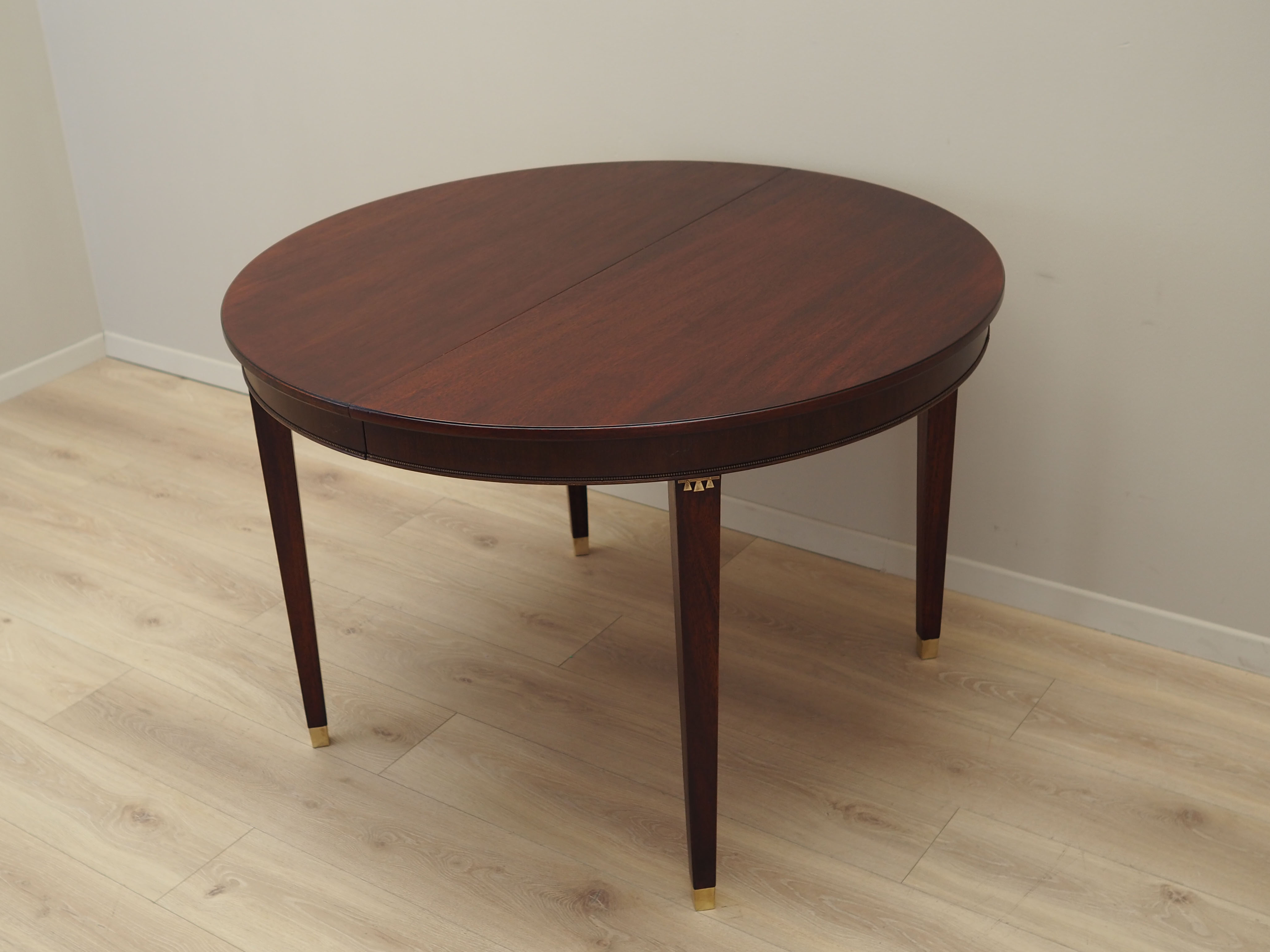Round mahogany table, Danish design, 1970s, production: Denmark