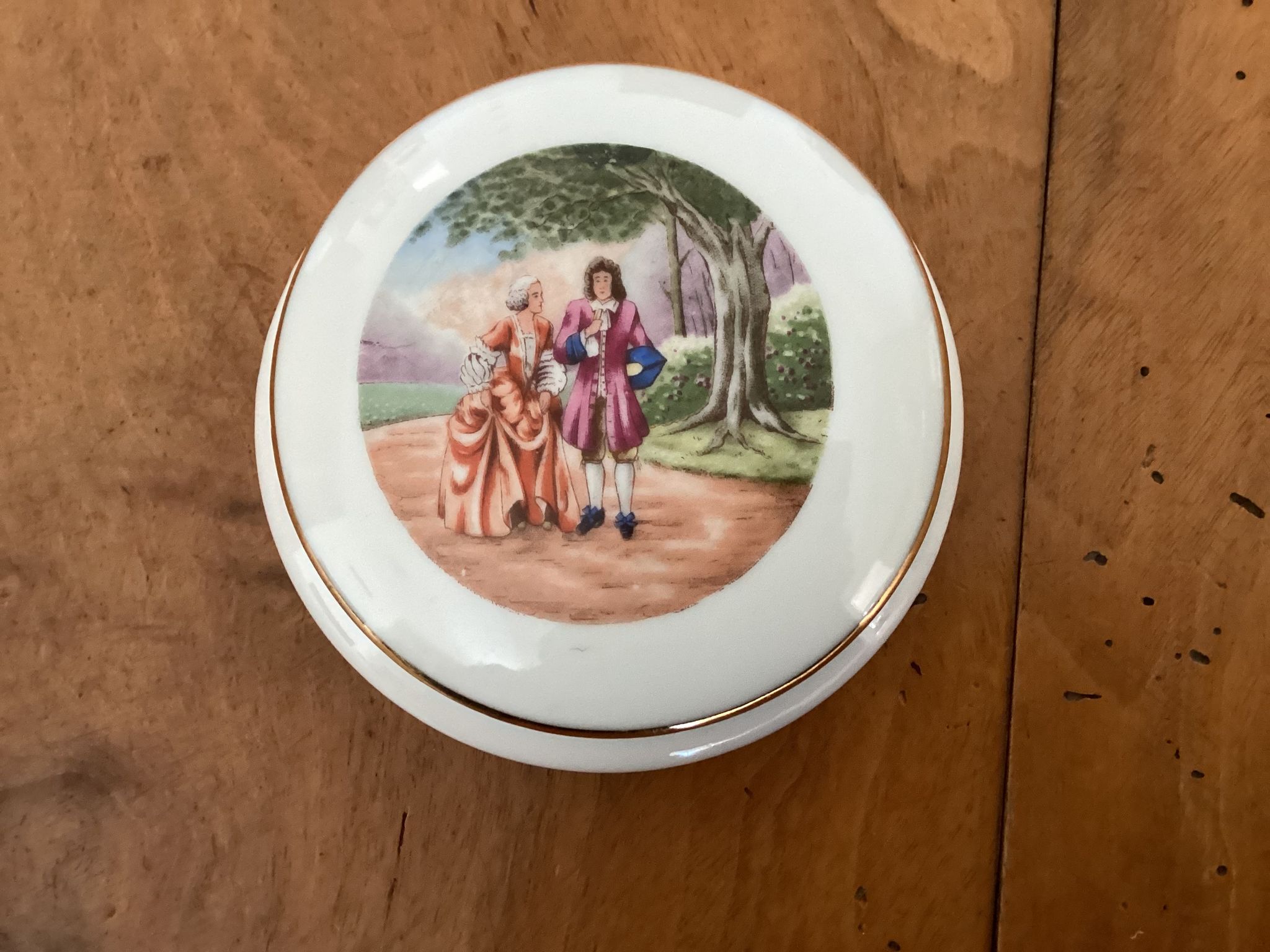Pfc porcelain jewelry box from france