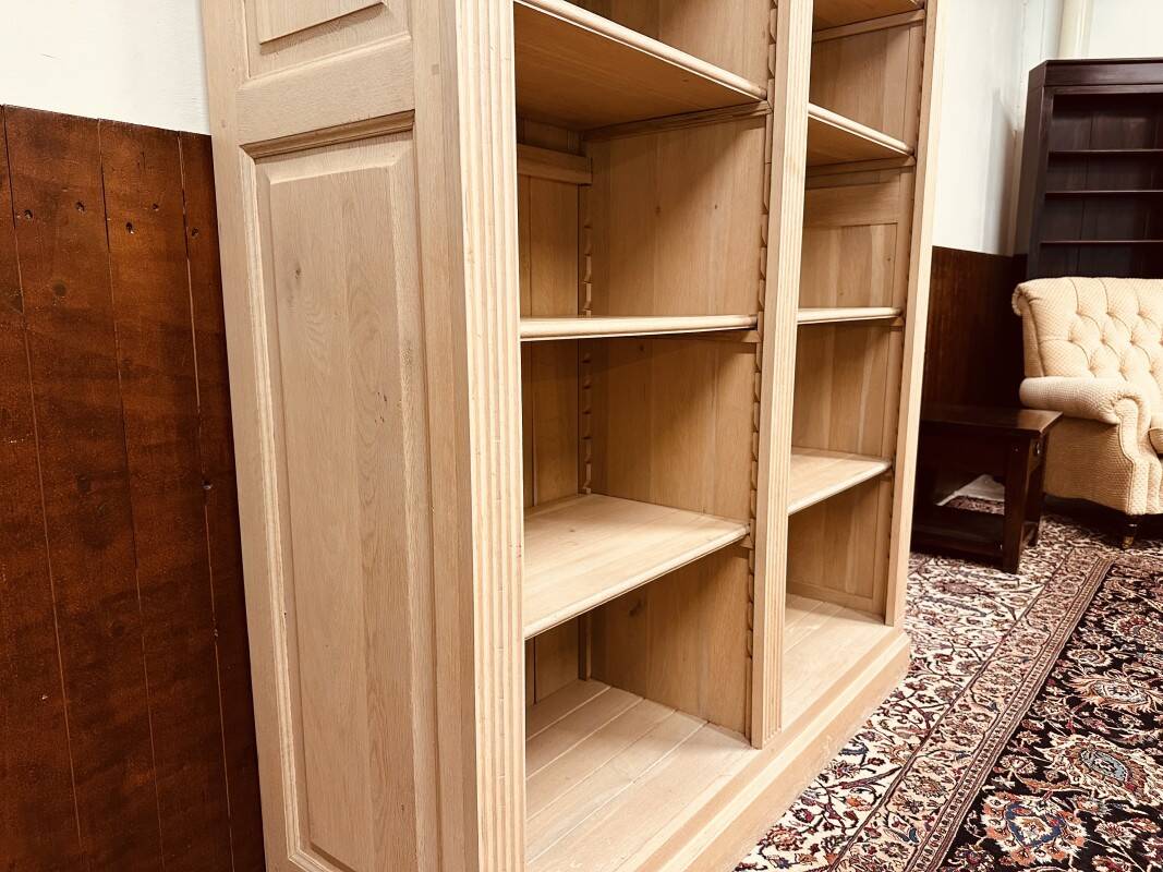 Country English Pale Oak Bookcase