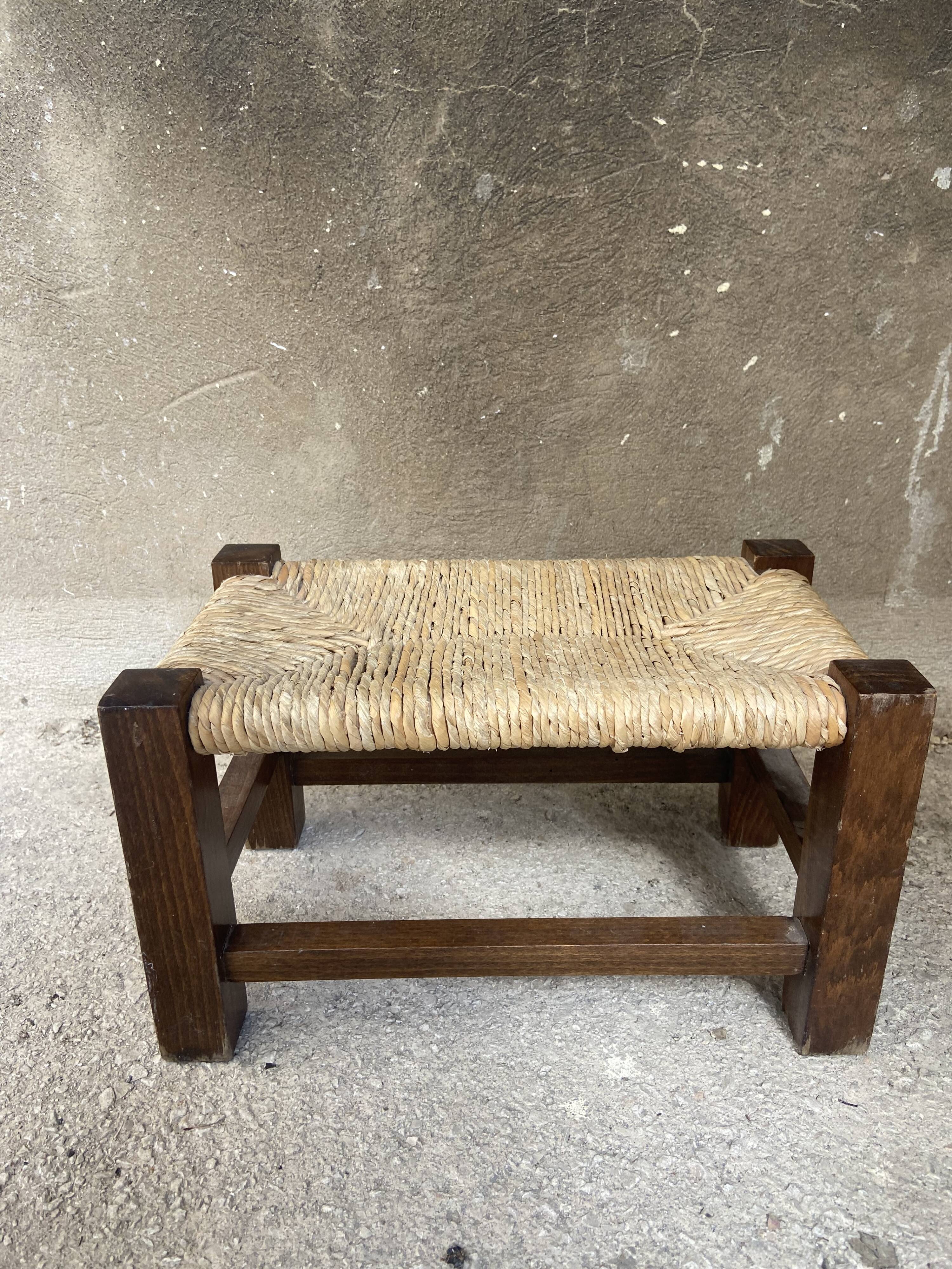 Beech and straw footrest