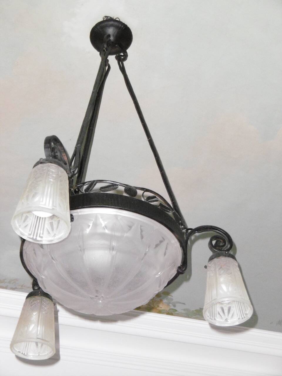 pendant light or chandelier