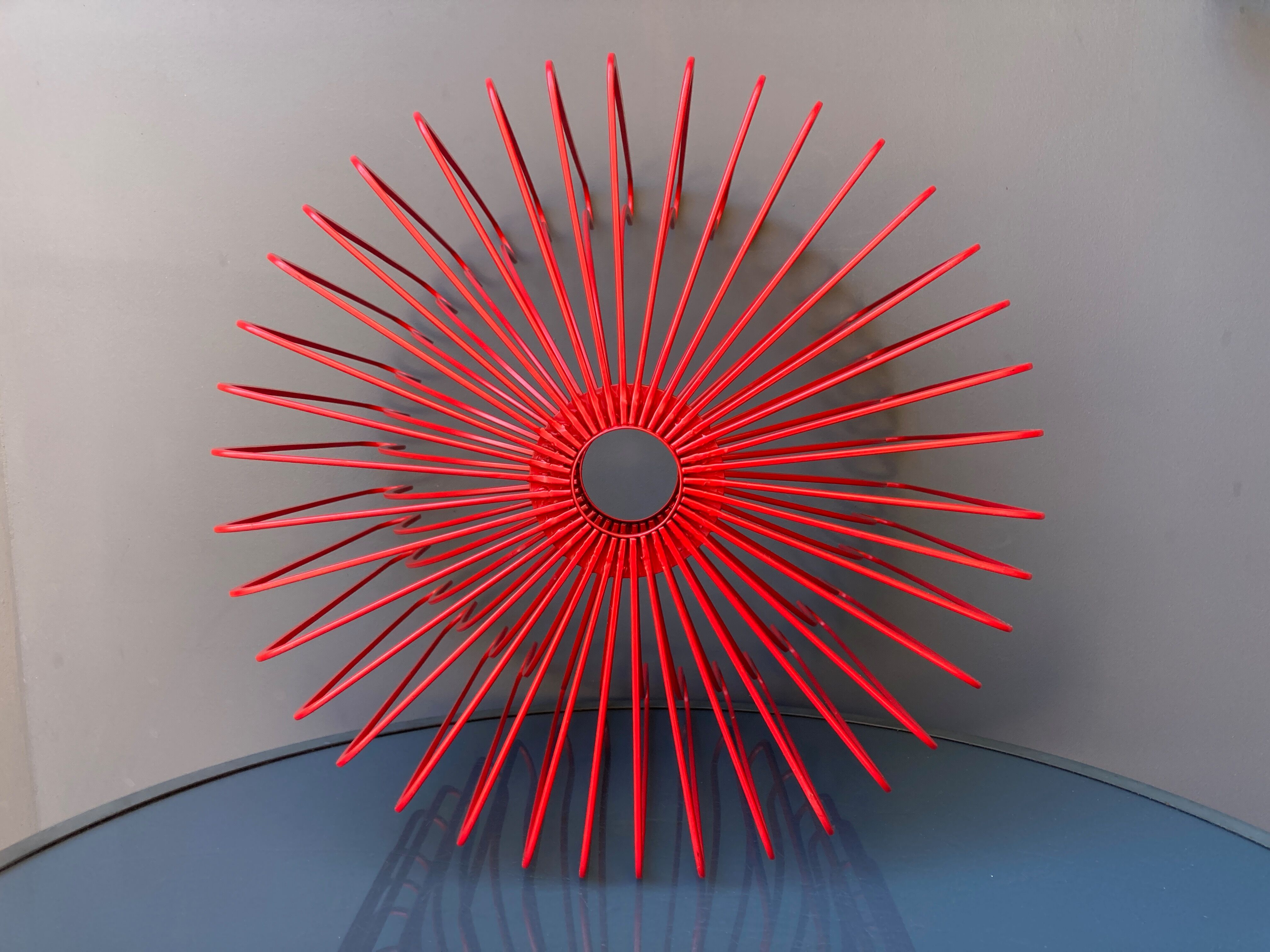 Coupe à fruit design metal rouge