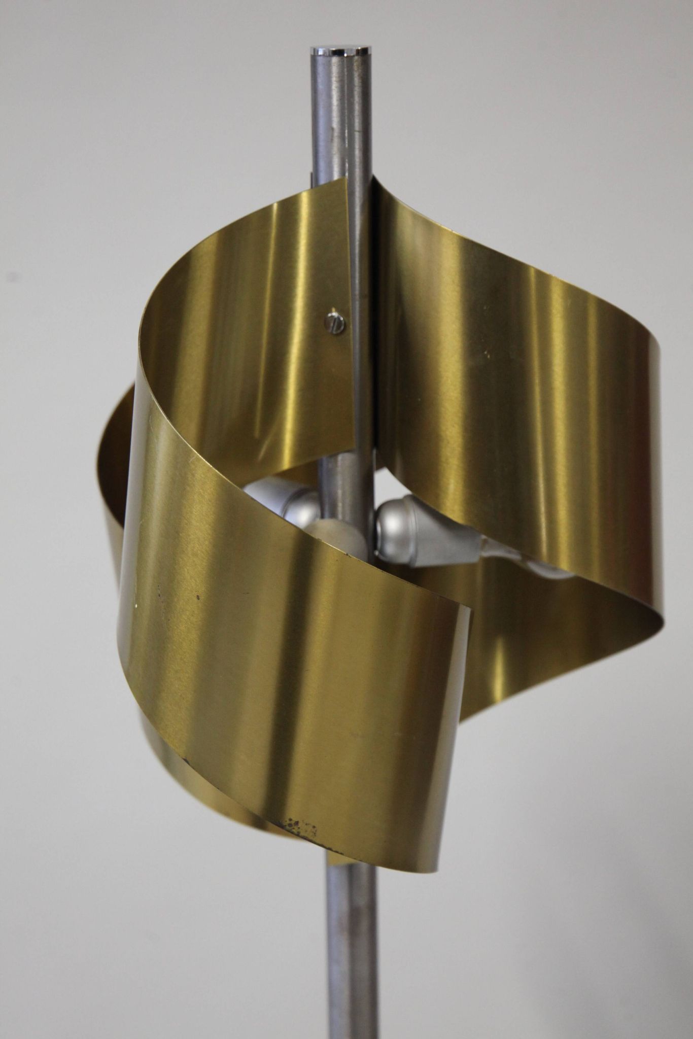 Italian Floor Lamp in Brushed Steel and Brass, 1970s